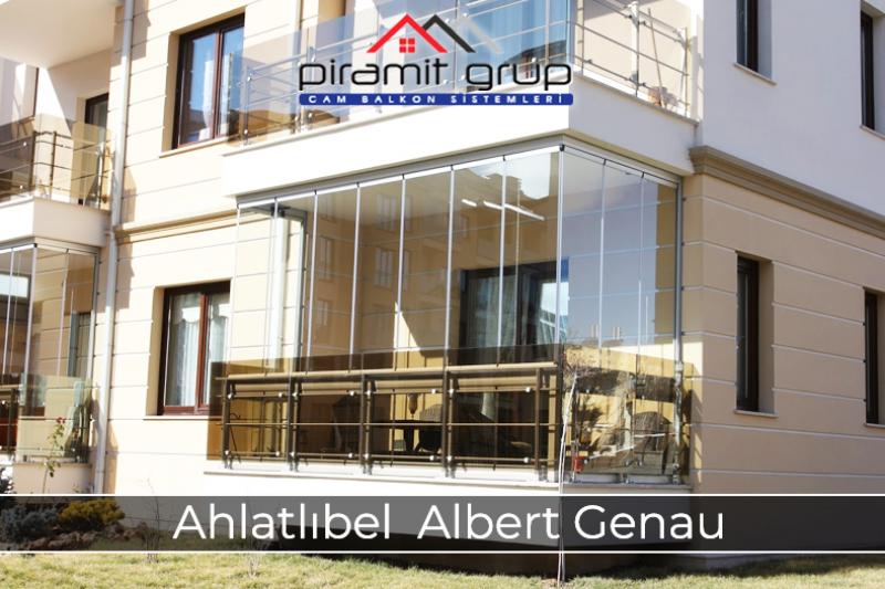 Piramit Cam Balkon